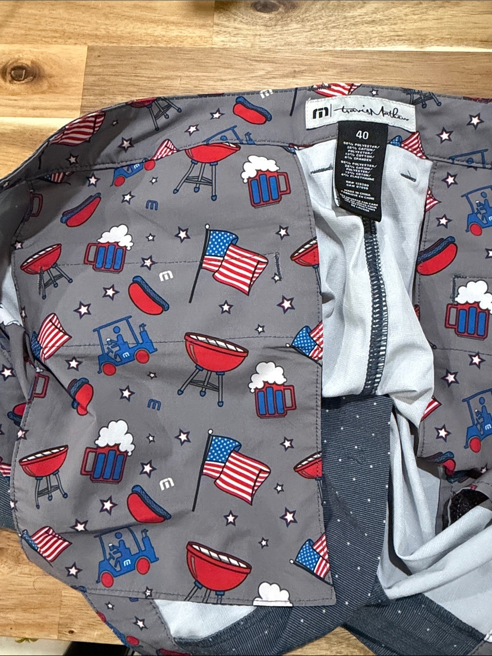 Travis Mathew Grey Microdot Golf Shorts with American 🇺🇸 Theme Inside Pocket - Picture 5 of 5
